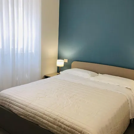 Urban شقة باري